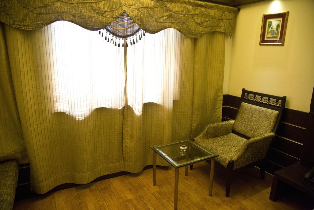 The Rajshahi Palace Hotel Indore Eksteriør billede